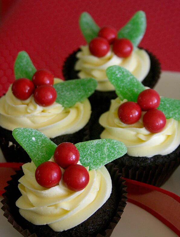 Christmas Holly Cupcakes