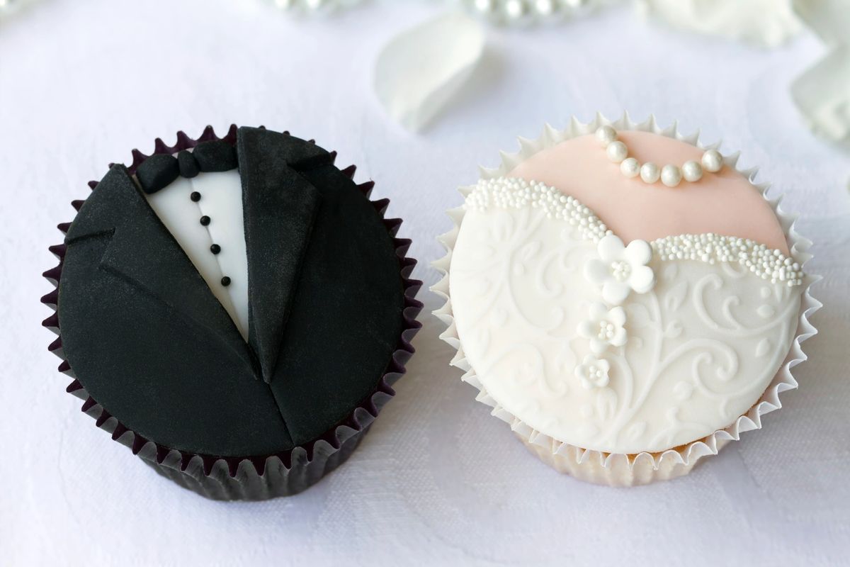 Bride and Groom Cupcakes